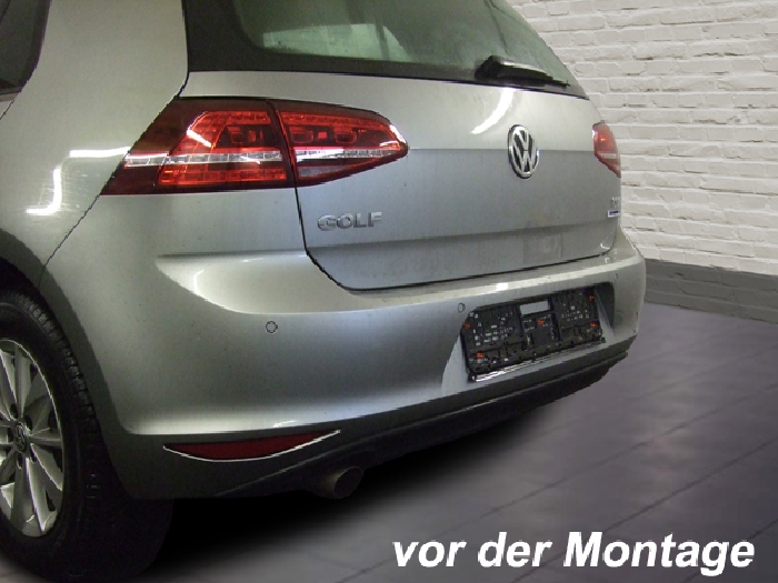 Anhängerkupplung für VW-Golf - 2014-2017 VII Limousine, nicht 4x4 Ausf.:  vertikal